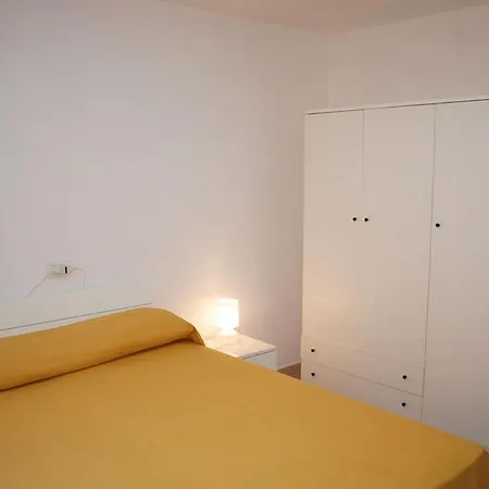 Appartement Con Veranda E Aria Condizionata A C62 *